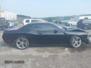 ✅ 2020 Dodge Challenger R/T 50th Anniversary • VIN: 2C3CDZBT6LH125411 • Lot: 42440055. Wystawiony na IAAI z przebiegiem 83 551 mil. Bezpłatny archiwum sprzedaży aukcyjnych z USA i szczegółowy raport historii pojazdu na DreamBid. Zdjęcie 13.
