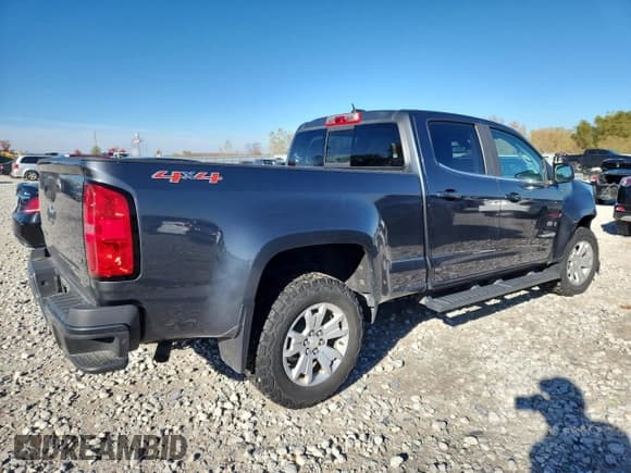 ✅ 2017 Chevrolet Colorado 4WD LT • VIN: 1GCGTCEN5H1250769 • Лот: 90231425. Опубликован ранее на Copart с пробегом 104 848 миль. Бесплатный доступ к архиву аукционных продаж из США и подробный отчёт об истории автомобиля на DreamBid. Изображение 3.
