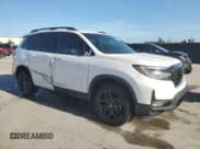 ✅ 2024 Honda Passport Black Edition • VIN: 5FNYF8H87RB007424 • Lot: 68674295. Listed on Copart with 22,786 mi. Free auction sales archive from the USA and detailed vehicle history report at DreamBid. Image 4.