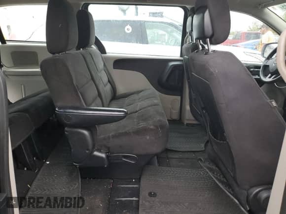 2014 Dodge Grand Caravan SE with VIN 2C4RDGBG9ER476016, listed as a Copart auction lot 85492545 with 243,479 mi miles and Salvage title. Bid and sale history available at DreamBid. Image 11.