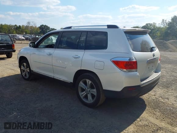 ✅ 2013 Toyota Highlander Limited • VIN: 5TDYK3EH9DS092564 • Lot: 43254724. Listed on IAAI with 65,457 mi. Free auction sales archive from the USA and detailed vehicle history report at DreamBid. Image 3.