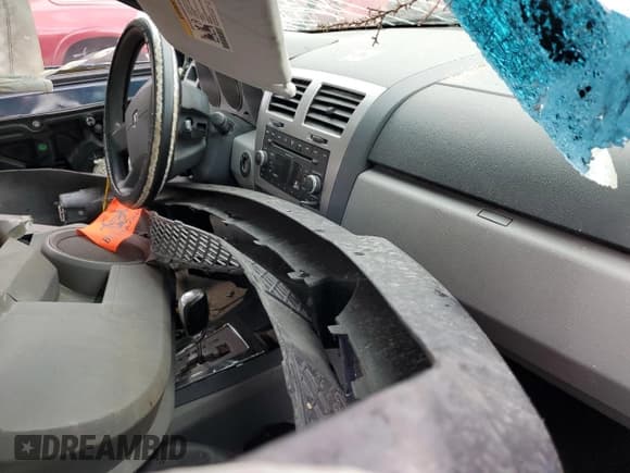 ✅ 2008 Dodge Avenger SE • VIN: 1B3LC46K28N623849 • Лот: 85536624. Опубликован ранее на Copart с пробегом Не указан. Бесплатный доступ к архиву аукционных продаж из США и подробный отчёт об истории автомобиля на DreamBid. Изображение 8.