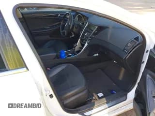 ✅ 2011 Hyundai Sonata SE • VIN: 5NPEC4AC6BH306154 • Lot: 43533201. Listed on IAAI with 129,680 mi. Free auction sales archive from the USA and detailed vehicle history report at DreamBid. Image 5.