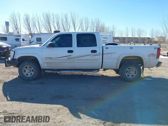 ✅ 2004 Chevrolet Silverado 2500HD LT3 • VIN: 1GCHK23G24F129507 • Лот: 41424301. Опубликован ранее на IAAI с пробегом 186 601 миль. Бесплатный доступ к архиву аукционных продаж из США и подробный отчёт об истории автомобиля на DreamBid. Изображение 15.