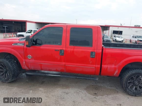 ✅ 2016 Ford F-250 Lariat • VIN: 1FT7W2BT3GED38487 • Lot: 43023801. Listed on IAAI with 247,942 mi. Free auction sales archive from the USA and detailed vehicle history report at DreamBid. Image 14.