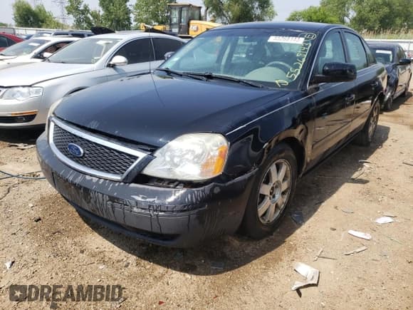 ✅ 2005 Ford Five Hundred SE • VIN: 1FAFP23195G125704 • Лот: 55268143. Опубликован ранее на Copart с пробегом 248 699 миль. Бесплатный доступ к архиву аукционных продаж из США и подробный отчёт об истории автомобиля на DreamBid. Изображение 1.