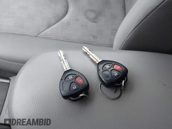 ✅ 2012 Toyota RAV4 • VIN: JTMBK4DV8C5106364 • Lot: 43758983. Listed on IAAI with 141,266 mi. Free auction sales archive from the USA and detailed vehicle history report at DreamBid. Image 11.