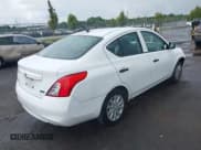 ✅ 2012 Nissan Versa SV • VIN: 3N1CN7AP7CL919832 • Lot: 42980841. Wystawiony na IAAI z przebiegiem 119 084 mil. Bezpłatny archiwum sprzedaży aukcyjnych z USA i szczegółowy raport historii pojazdu na DreamBid. Zdjęcie 4.
