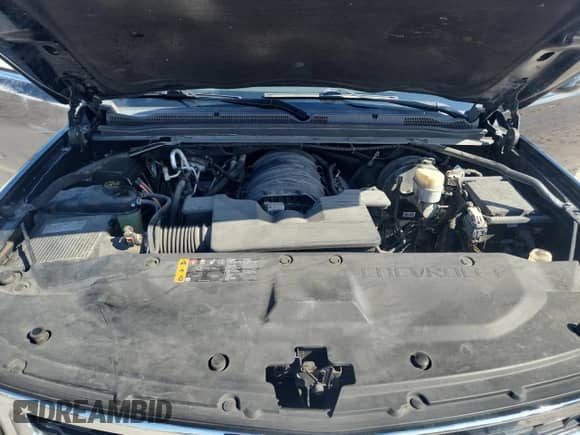 2019 Chevrolet Suburban LT z VIN 1GNSCHKCXKR161435, wystawiony jako Copart lot #90894635 z przebiegiem 189 459 mil mil oraz Czysty tytuł • Clean title. Historia ofert i sprzedaży dostępna na DreamBid. Obrazek 12.