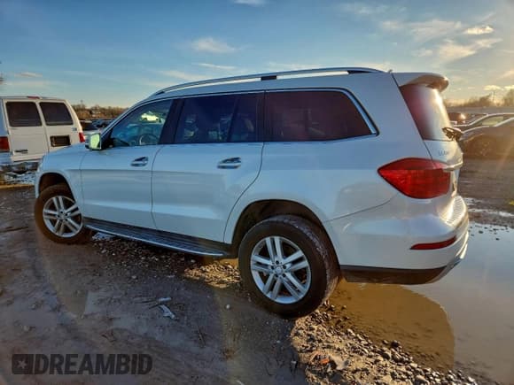 ✅ 2015 Mercedes-Benz GL 450 • VIN: 4JGDF6EE5FA597376 • Лот: 94914375. Опубликован ранее на Copart с пробегом 153 958 миль. Бесплатный доступ к архиву аукционных продаж из США и подробный отчёт об истории автомобиля на DreamBid. Изображение 2.