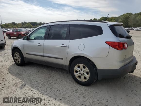 ✅ 2012 Chevrolet Traverse LS • VIN: 1GNKVFED1CJ139021 • Lot: 74534904. Wystawiony na Copart z przebiegiem 159 808 mil. Bezpłatny archiwum sprzedaży aukcyjnych z USA i szczegółowy raport historii pojazdu na DreamBid. Zdjęcie 2.