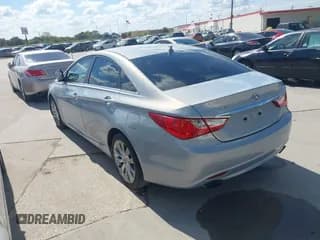 ✅ 2013 Hyundai Sonata Limited • VIN: 5NPEC4AC2DH723757 • Лот: 43382886. Опубликован ранее на IAAI с пробегом 167 662 миль. Бесплатный доступ к архиву аукционных продаж из США и подробный отчёт об истории автомобиля на DreamBid. Изображение 3.