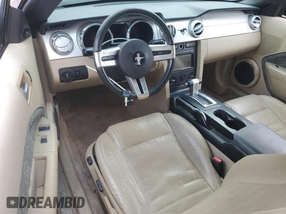 ✅ 2007 Ford Mustang GT Deluxe • VIN: 1ZVHT85H775337038 • Lot: 70658565. Listed on Copart with 148,475 mi. Free auction sales archive from the USA and detailed vehicle history report at DreamBid. Image 8.