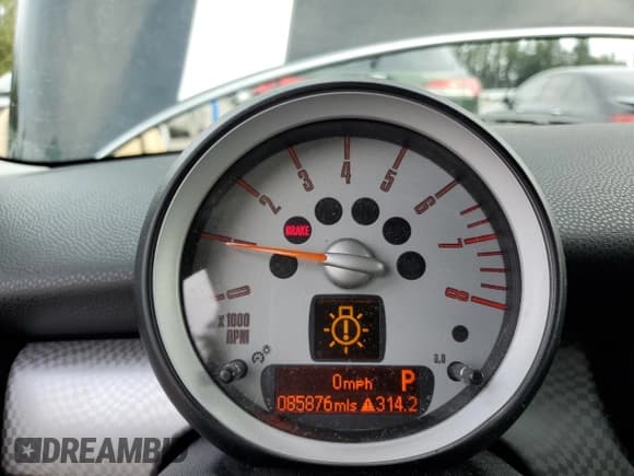 ✅ 2010 MINI Hardtop S • VIN: WMWMF7C53ATZ69109 • Лот: 86859085. Опубликован ранее на Copart с пробегом 85 876 миль. Бесплатный доступ к архиву аукционных продаж из США и подробный отчёт об истории автомобиля на DreamBid. Изображение 9.