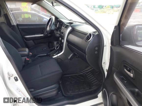 ✅ 2007 Suzuki Grand Vitara XSport • VIN: JS3TD944974200608 • Lot: 42714438. Listed on IAAI with 185,822 mi. Free auction sales archive from the USA and detailed vehicle history report at DreamBid. Image 5.