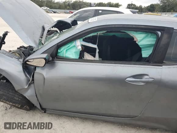 2019 Hyundai Veloster Premium z VIN KMHTG6AF1KU014835, wystawiony jako Copart lot #88543875 z przebiegiem Nie podano mil oraz Nie do naprawy • Non repairable. Historia ofert i sprzedaży dostępna na DreamBid. Obrazek 7.