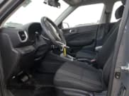 ✅ 2021 Hyundai Venue SEL • VIN: KMHRC8A35MU103169 • Lot: 42634855. Wystawiony na Copart z przebiegiem 22 671 mil. Bezpłatny archiwum sprzedaży aukcyjnych z USA i szczegółowy raport historii pojazdu na DreamBid. Zdjęcie 7.