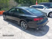 ✅ 2025 Audi A5 Sportback S line Premium • VIN: WAUDACF55SA009791 • Lot: 42665707. Wystawiony na IAAI z przebiegiem 10 010 mil. Bezpłatny archiwum sprzedaży aukcyjnych z USA i szczegółowy raport historii pojazdu na DreamBid. Zdjęcie 3.
