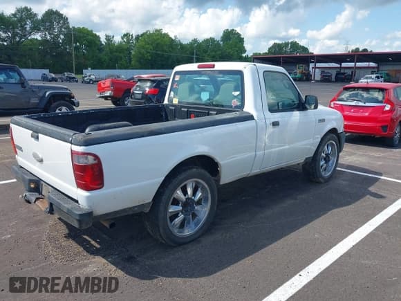 ✅ 2008 Ford Ranger XL • VIN: 1FTYR10D58PA22337 • Lot: 42533212. Listed on IAAI with 295,430 mi. Free auction sales archive from the USA and detailed vehicle history report at DreamBid. Image 4.
