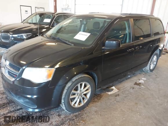 ✅ 2015 Dodge Grand Caravan SXT • VIN: 2C4RDGCG1FR512698 • Lot: 43391933. Wystawiony na IAAI z przebiegiem 142 172 mil. Bezpłatny archiwum sprzedaży aukcyjnych z USA i szczegółowy raport historii pojazdu na DreamBid. Zdjęcie 2.