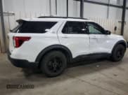 ✅ 2024 Ford Explorer Timberline • VIN: 1FMSK8JH1RGA59144 • Lot: 67985175. Wystawiony na Copart z przebiegiem 14 129 mil. Bezpłatny archiwum sprzedaży aukcyjnych z USA i szczegółowy raport historii pojazdu na DreamBid. Zdjęcie 3.