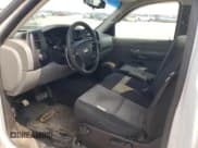 ✅ 2007 Chevrolet Silverado 1500 Work Truck • VIN: 1GCEC14C87Z549037 • Lot: 60250355. Wystawiony na Copart z przebiegiem 371 550 mil. Bezpłatny archiwum sprzedaży aukcyjnych z USA i szczegółowy raport historii pojazdu na DreamBid. Zdjęcie 8.