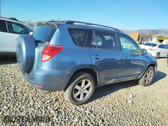 ✅ 2008 Toyota RAV4 Limited • VIN: JTMBD31V786079037 • Lot: 89512695. Listed on Copart with 126,116 mi. Free auction sales archive from the USA and detailed vehicle history report at DreamBid. Image 3.