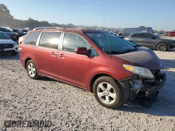 ✅ 2012 Toyota Sienna LE • VIN: 5TDKK3DC5CS215268 • Lot: 84925305. Listed on Copart with 222,995 mi. Free auction sales archive from the USA and detailed vehicle history report at DreamBid. Image 4.
