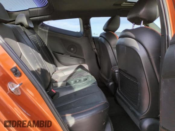 ✅ 2016 Hyundai Veloster Turbo • VIN: KMHTC6AEXGU292062 • Lot: 83816584. Wystawiony na Copart z przebiegiem 34 863 mil. Bezpłatny archiwum sprzedaży aukcyjnych z USA i szczegółowy raport historii pojazdu na DreamBid. Zdjęcie 10.