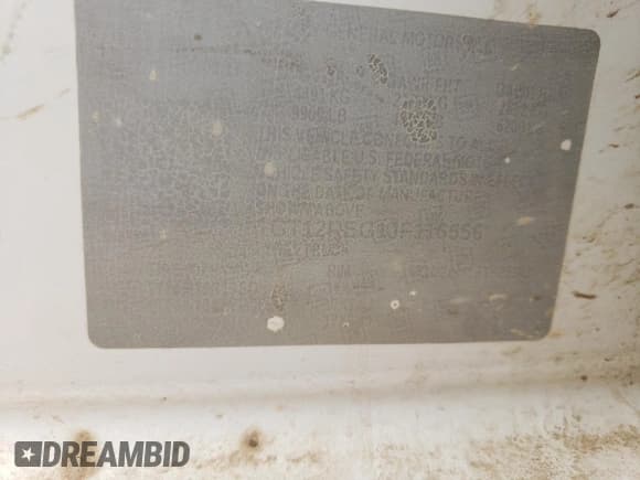 ✅ 2018 GMC Sierra 2500HD • VIN: 1GT12REG1JF116556 • Lot: 44076425. Wystawiony na Copart z przebiegiem 197 725 mil. Bezpłatny archiwum sprzedaży aukcyjnych z USA i szczegółowy raport historii pojazdu na DreamBid. Zdjęcie 12.