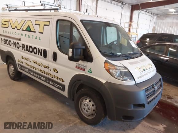 ✅ 2018 Ram ProMaster Cargo • VIN: 3C6TRVAG5JE134675 • Lot: 43534462. Wystawiony na IAAI z przebiegiem 180 220 mil. Bezpłatny archiwum sprzedaży aukcyjnych z USA i szczegółowy raport historii pojazdu na DreamBid. Zdjęcie 1.