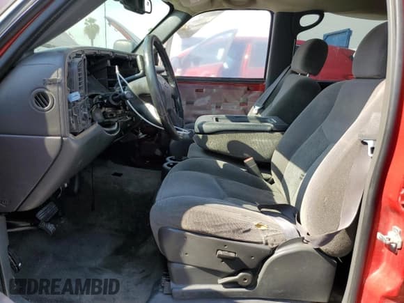 ✅ 2005 Chevrolet Silverado 1500 LS • VIN: 2GCEC13T751196247 • Лот: 68006804. Опубликован ранее на Copart с пробегом 213 137 миль. Бесплатный доступ к архиву аукционных продаж из США и подробный отчёт об истории автомобиля на DreamBid. Изображение 7.