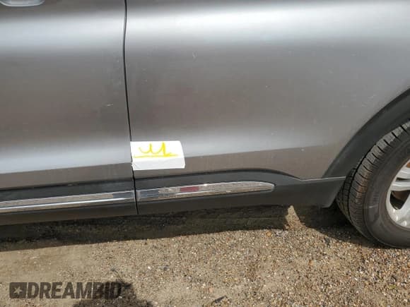 ✅ 2021 Ford Explorer XLT • VIN: 1FMSK7DH9MGA71332 • Lot: 54398325. Wystawiony na Copart z przebiegiem 76 185 mil. Bezpłatny archiwum sprzedaży aukcyjnych z USA i szczegółowy raport historii pojazdu na DreamBid. Zdjęcie 13.