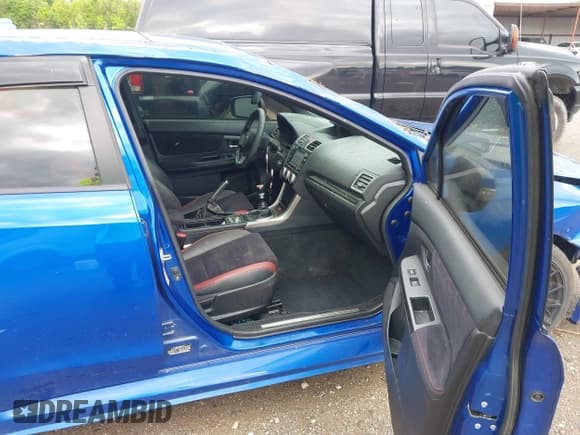 ✅ 2016 Subaru WRX STI • VIN: JF1VA2M60G9802038 • Lot: 42318047. Wystawiony na IAAI z przebiegiem 132 620 mil. Bezpłatny archiwum sprzedaży aukcyjnych z USA i szczegółowy raport historii pojazdu na DreamBid. Zdjęcie 5.