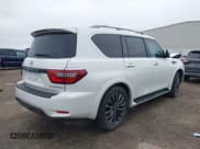✅ 2024 Nissan Armada Platinum • VIN: JN8AY2DA6R9415123 • Lot: 42067344. Wystawiony na IAAI z przebiegiem 23 711 mil. Bezpłatny archiwum sprzedaży aukcyjnych z USA i szczegółowy raport historii pojazdu na DreamBid. Zdjęcie 4.