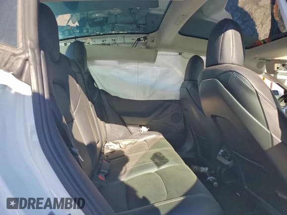 ✅ 2022 Tesla Model 3 • VIN: 5YJ3E1EA6NF242550 • Лот: 94289615. Опубликован ранее на Copart с пробегом 18 676 миль. Бесплатный доступ к архиву аукционных продаж из США и подробный отчёт об истории автомобиля на DreamBid. Изображение 11.