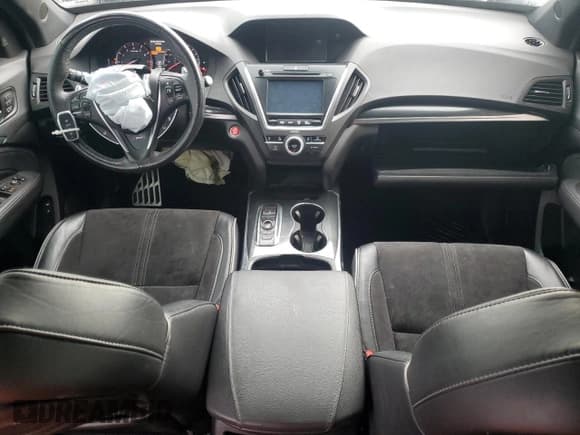 ✅ 2019 Acura MDX Technology • VIN: 5J8YD4H08KL804441 • Lot: 71054895. Listed on Copart with 73,658 mi. Free auction sales archive from the USA and detailed vehicle history report at DreamBid. Image 8.