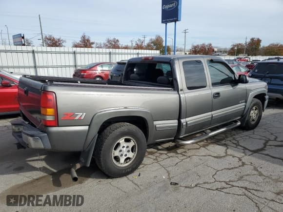 ✅ 1999 Chevrolet Silverado 1500 LS • VIN: 2GCEK19T4X1178172 • Лот: 80294474. Опубликован ранее на Copart с пробегом 189 854 миль. Бесплатный доступ к архиву аукционных продаж из США и подробный отчёт об истории автомобиля на DreamBid. Изображение 3.