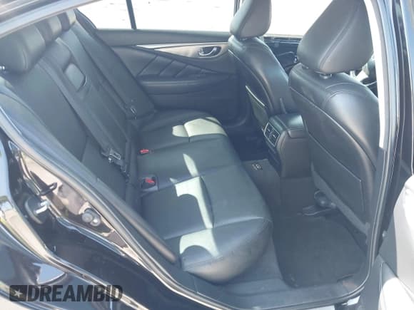 ✅ 2015 Infiniti Q50 Premium • VIN: JN1BV7AP5FM337797 • Lot: 42419687. Wystawiony na IAAI z przebiegiem 147 829 mil. Bezpłatny archiwum sprzedaży aukcyjnych z USA i szczegółowy raport historii pojazdu na DreamBid. Zdjęcie 8.