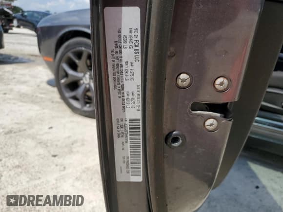 ✅ 2019 Dodge Challenger R/T • VIN: 2C3CDZBT2KH573756 • Lot: 67184414. Wystawiony na Copart z przebiegiem 104 526 mil. Bezpłatny archiwum sprzedaży aukcyjnych z USA i szczegółowy raport historii pojazdu na DreamBid. Zdjęcie 12.