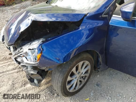 ✅ 2019 Nissan Sentra SR • VIN: 3N1AB7AP4KY308139 • Lot: 43372391. Wystawiony na IAAI z przebiegiem 129 933 mil. Bezpłatny archiwum sprzedaży aukcyjnych z USA i szczegółowy raport historii pojazdu na DreamBid. Zdjęcie 19.