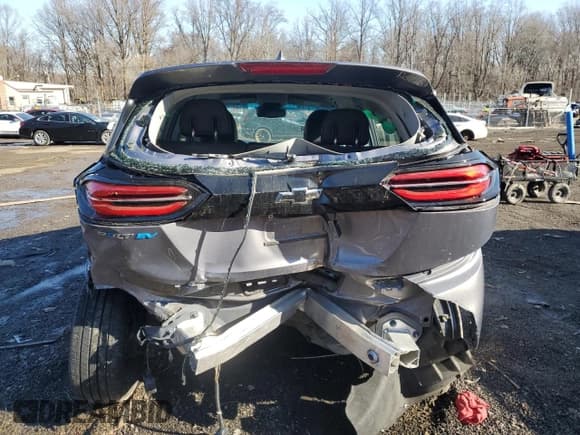 ✅ 2023 Chevrolet Bolt EV 2LT • VIN: 1G1FX6S0XP4132958 • Lot: 42522345. Wystawiony na Copart z przebiegiem 36 919 mil. Bezpłatny archiwum sprzedaży aukcyjnych z USA i szczegółowy raport historii pojazdu na DreamBid. Zdjęcie 6.