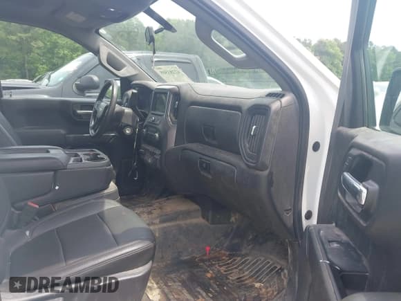 ✅ 2019 Chevrolet Silverado 1500 Work Truck • VIN: 1GCPWAEH4KZ335813 • Lot: 42283508. Wystawiony na IAAI z przebiegiem 94 516 mil. Bezpłatny archiwum sprzedaży aukcyjnych z USA i szczegółowy raport historii pojazdu na DreamBid. Zdjęcie 5.