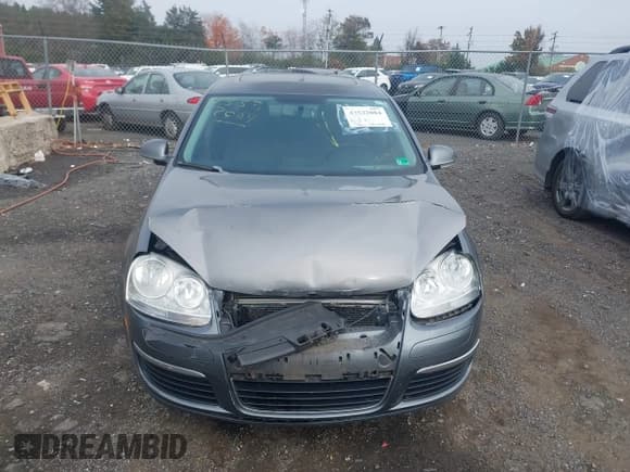 ✅ 2009 Volkswagen Jetta Wolfsburg Edition • VIN: 3VWRJ71K39M044871 • Лот: 43532084. Опубликован ранее на IAAI с пробегом 177 476 миль. Бесплатный доступ к архиву аукционных продаж из США и подробный отчёт об истории автомобиля на DreamBid. Изображение 12.