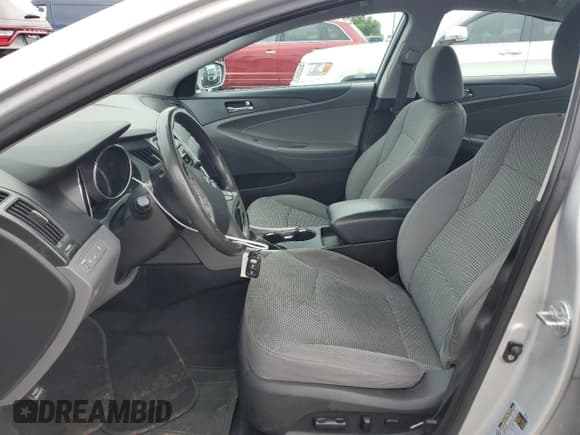 ✅ 2011 Hyundai Sonata GLS • VIN: 5NPEB4AC1BH253723 • Lot: 69207614. Listed on Copart with 130,745 mi. Free auction sales archive from the USA and detailed vehicle history report at DreamBid. Image 7.