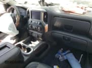 ✅ 2019 Chevrolet Silverado 1500 LT Trail Boss • VIN: 3GCPYFED7KG193901 • Lot: 71871853. Wystawiony na Copart z przebiegiem Nie podano. Bezpłatny archiwum sprzedaży aukcyjnych z USA i szczegółowy raport historii pojazdu na DreamBid. Zdjęcie 8.