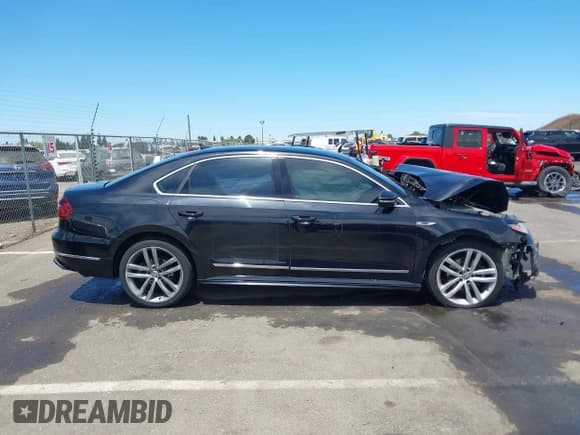 ✅ 2017 Volkswagen Passat R-Line • VIN: 1VWDT7A3XHC010889 • Lot: 42795091. Listed on IAAI with Not provided. Free auction sales archive from the USA and detailed vehicle history report at DreamBid. Image 13.
