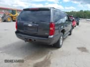 ✅ 2010 Chevrolet Suburban LT • VIN: 1GNUKJE33AR117502 • Lot: 43082827. Listed on IAAI with 200,098 mi. Free auction sales archive from the USA and detailed vehicle history report at DreamBid. Image 4.