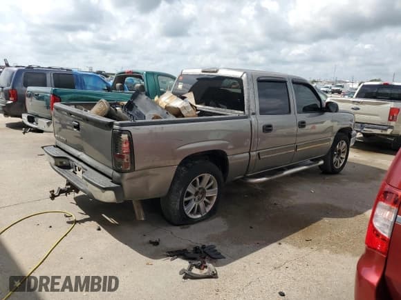 ✅ 2007 Chevrolet Silverado 1500 LT2 • VIN: 2GCEC13Z971151947 • Lot: 53645575. Listed on Copart with 168,049 mi. Free auction sales archive from the USA and detailed vehicle history report at DreamBid. Image 3.