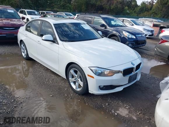 ✅ 2013 BMW 3 Series 328i • VIN: WBA3C1C56DF434733 • Lot: 43513110. Listed on IAAI with 76,902 mi. Free auction sales archive from the USA and detailed vehicle history report at DreamBid. Image 1.